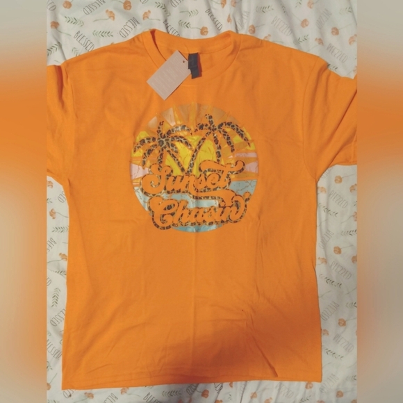 Tops - Women's T-shirt
